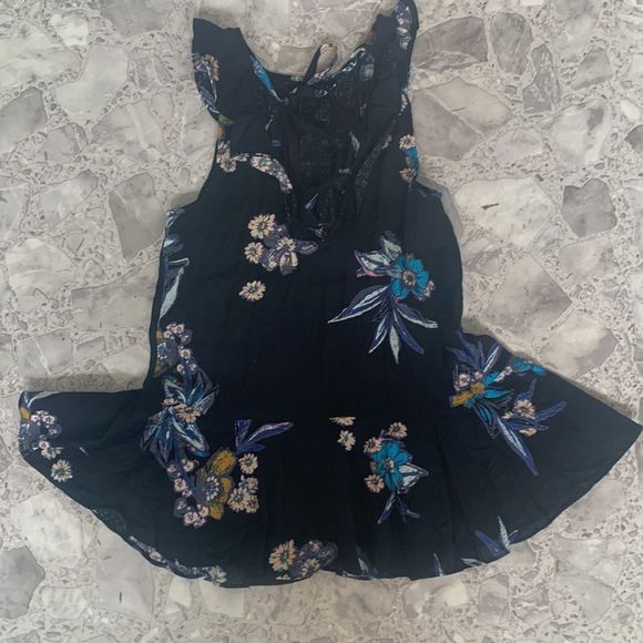 Free People Summer in Tulum Tunic black linen tunic XS sleeveless ruffle - Picture 6 of 10